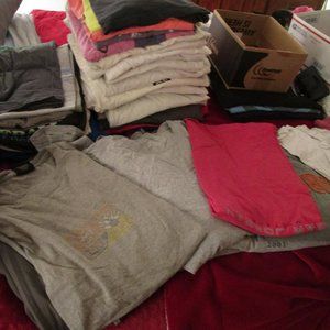 12 Assorted Logo/Solid Color Theme T-Shirts XL/XXL  (1aGroup)